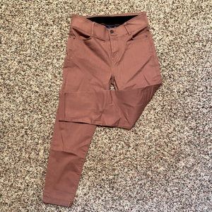 Mauve capris
